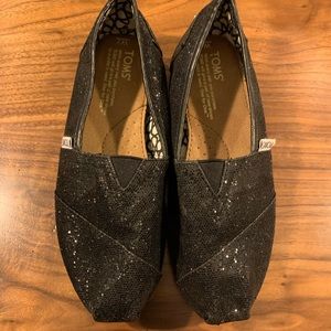 Black sparkly Toms
